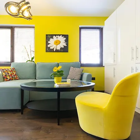 Sunflower By Rv Apartament *